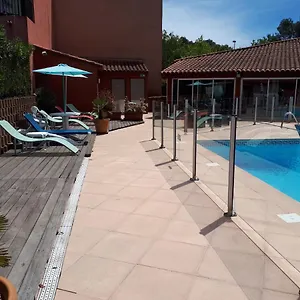 https://domaine-de-lalbatros-mouans-sartoux-06370.fr-provencehotel.com